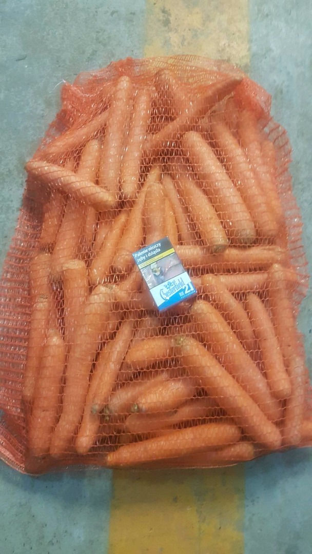 Contenido del anuncio: Venta en cantidades: Camiones (calibre 2-5) Patatas (calibre 45+) Cebollas (calibre 45-70 y 45-80) Los precios son negociables, posible