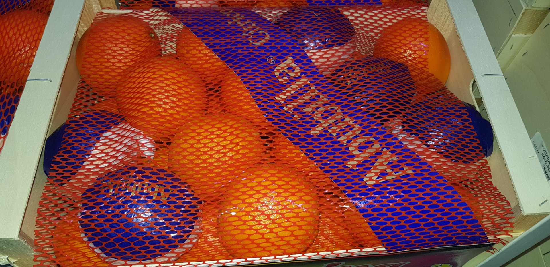 Venderé un producto de cal naranja de 1/24 a 1/28 pulgadas en un paquete de madera de 9.5 kg clasa 1, la cantidad de 5 toneladas