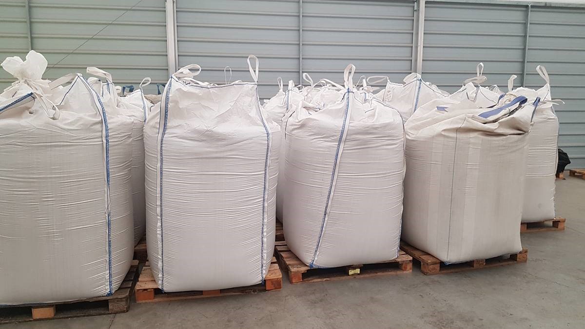 Vendemos mostaza blanca a la venta, un producto polaco de alta calidad