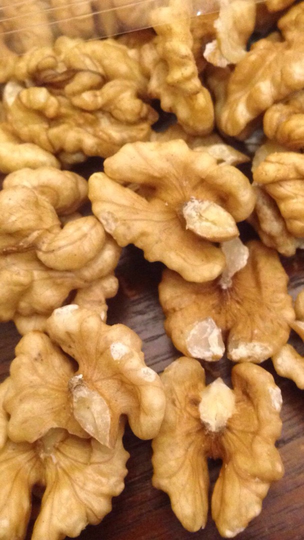 Nuez descascarillada