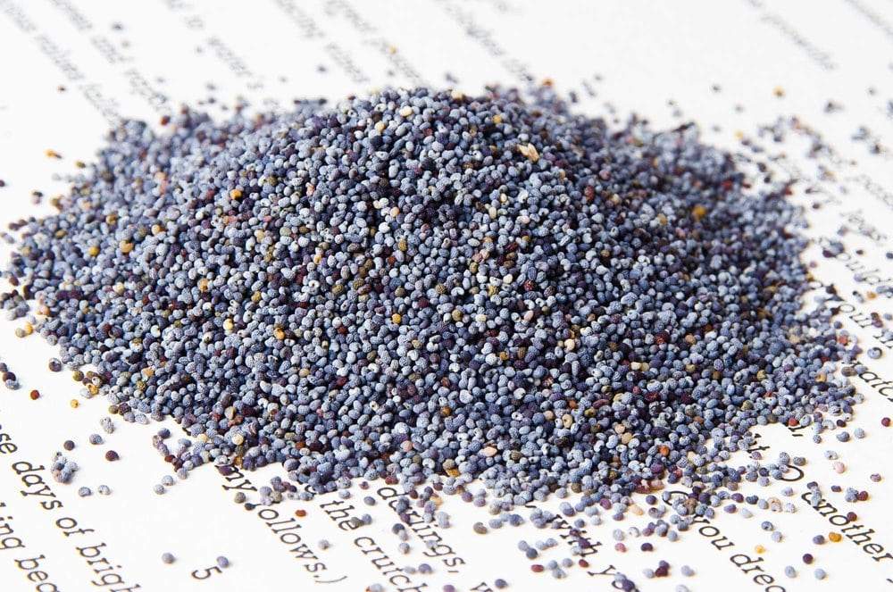 Semillas de amapola para vender en Hungría (Azul, Blanco) Recopilamos, procesamos y empaquetamos cada variedad de semillas que llevamos con amor y cuidado en