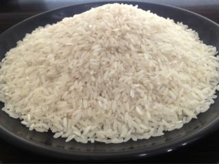 El arroz jazmín (también conocido como arroz jazmín, arroz