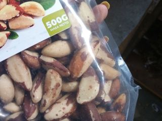 Vendo cantidades al por mayor de nueces, italiano, pistachos,