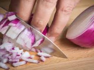 La cebolla (Allium cepa), también conocida como cebolla de