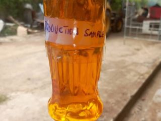 Vendemos grandes cantidades de aceite de almendra de palma.
