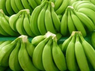 BANANOS DULCES Y DULCES PARA LA VENTA / Plátano