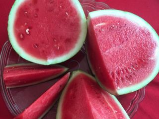 La sandía (Citrullus lanatus) es una fruta grande y