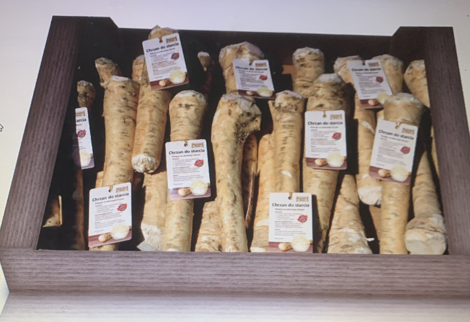 Rábano picante - 2,45 euros por kilogramo - solo una gran cantidad - se incluye la entrega
