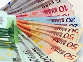 para quien necesite ayuda económica o para resolver dificultades