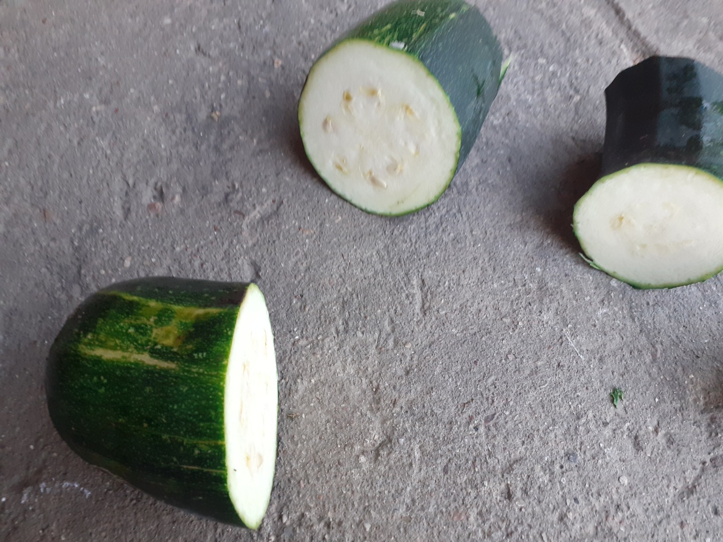 Envío calabacines gruesos o medianos