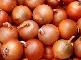 Cebolla fresca fresca y brillante cuidadosamente seleccionada, limpia, orgánica, de alta calidad Tel / WhatsApp