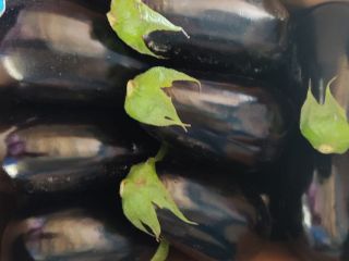 Hola, tenemos a la venta una berenjena de primera,
