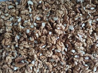 Estoy feliz de vender unos 100 kg de nueces