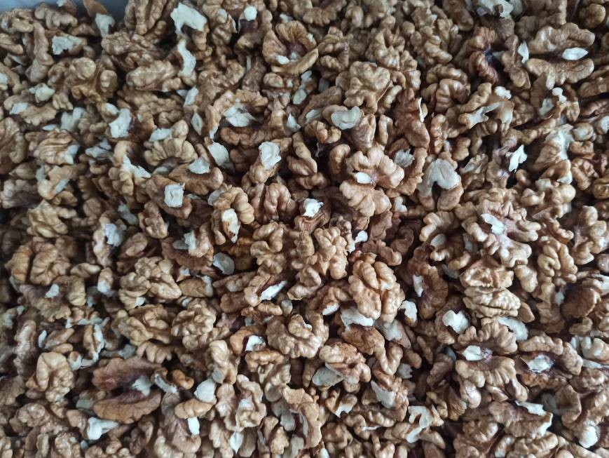 Estoy feliz de vender unos 100 kg de nueces partidas de este año