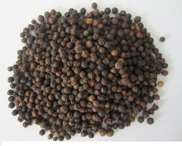Black Pepper Precio: $ 5500 por TM Humedad: 13 / 13.5% max Aditivo: 1 / 0.5% max Densidad: 500gl y 550 gl Humedad: 12.5% max Materias extrañas: 0.2% max Sin