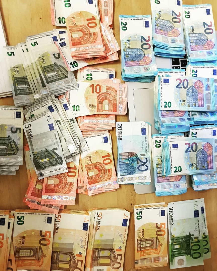 COMPRAR MONEDAS FALSIFICADAS DE ALTA CALIDAD, INDETECTABLES Y 100% DE CALIDAD ( ) Y PASSPROT, ID, DL Y VISA EURO, DÓLARES Y LIBRAS Y DOCUMENTOS NUEVOS COMO