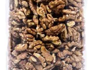 Nueces orgánicas recién peladas