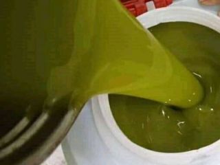 Tengo 10 toneladas de aceite de oliva. . Excelente