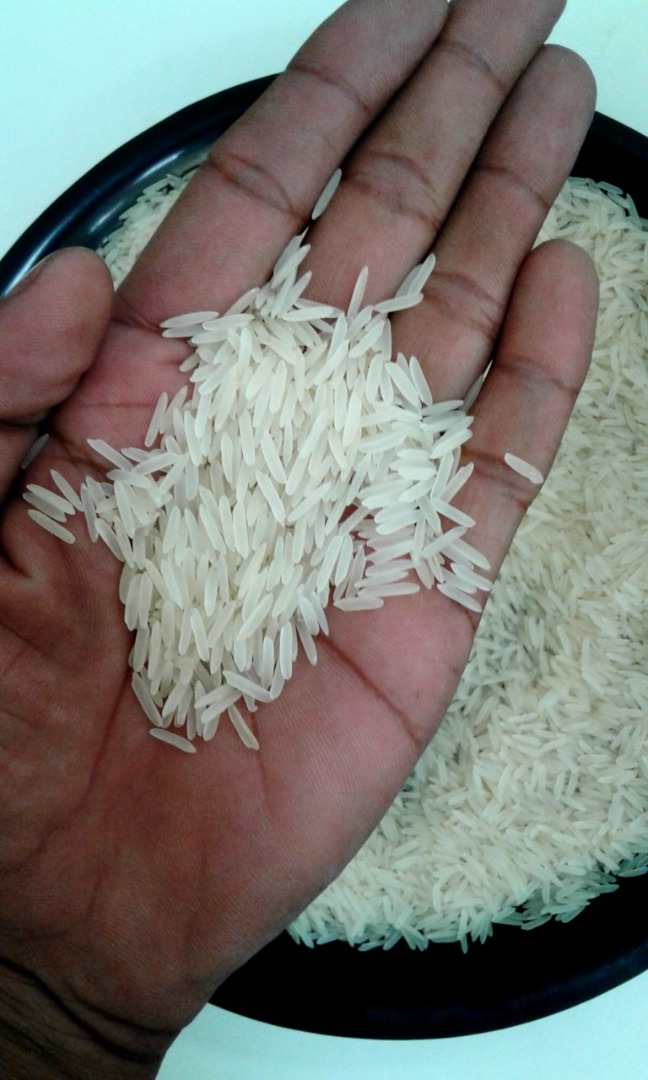 1121 Sella Basmati Arroz Premium de Grano Largo Embalaje: 10 Kg Origen: India Marca: Samad Precio: $ 860 a $ 1000 / Mt