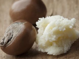 La manteca de karité contiene los siguientes ingredientes: •
