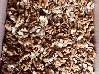 Venderé bonitas nueces de cáscara brillante de la cosecha