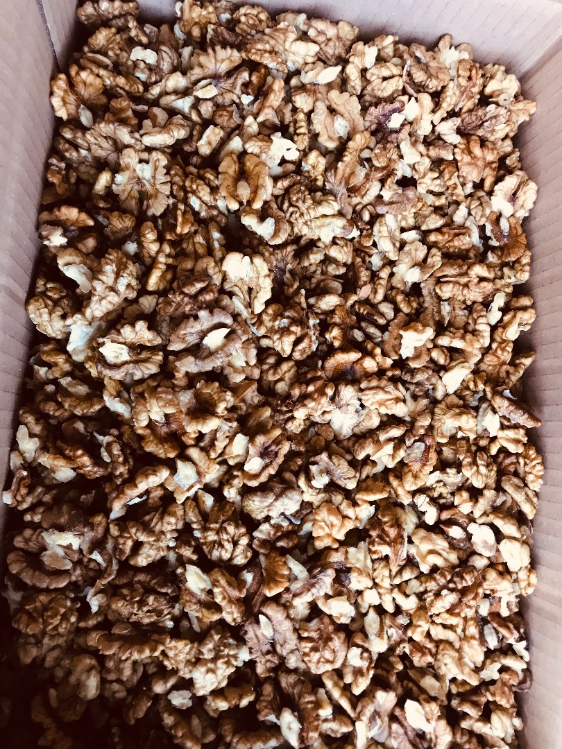Venderé bonitas nueces de cáscara brillante de la cosecha de 2020