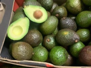 Hola, Tengo Aguacate Hass a la venta a granel.