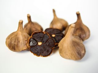 Vendemos ajo negro (fermentado) al por menor y al