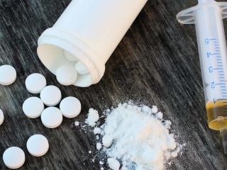 Ordene anfetamina, anfetamina SpeedPaste, metanfetamina, Adderall, MDMA en Internet.