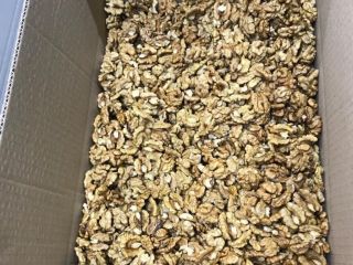 Importo nueces limpias de Ucrania en lotes de 20
