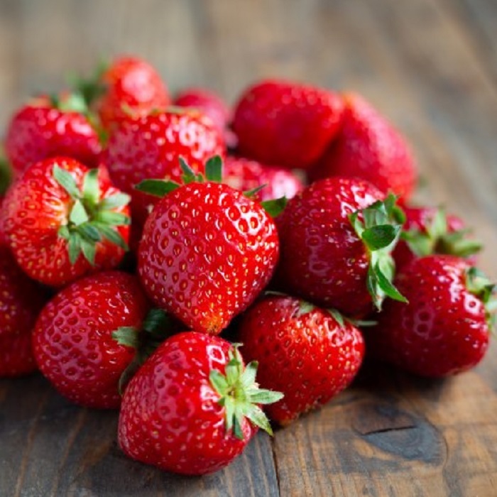 valor del artículo Estilo Fresco Tipo de producto Bayas Tipo de cultivo de fresa Tipo COMÚN Madurez Certificación madura Brecha global Grado A Lugar de origen