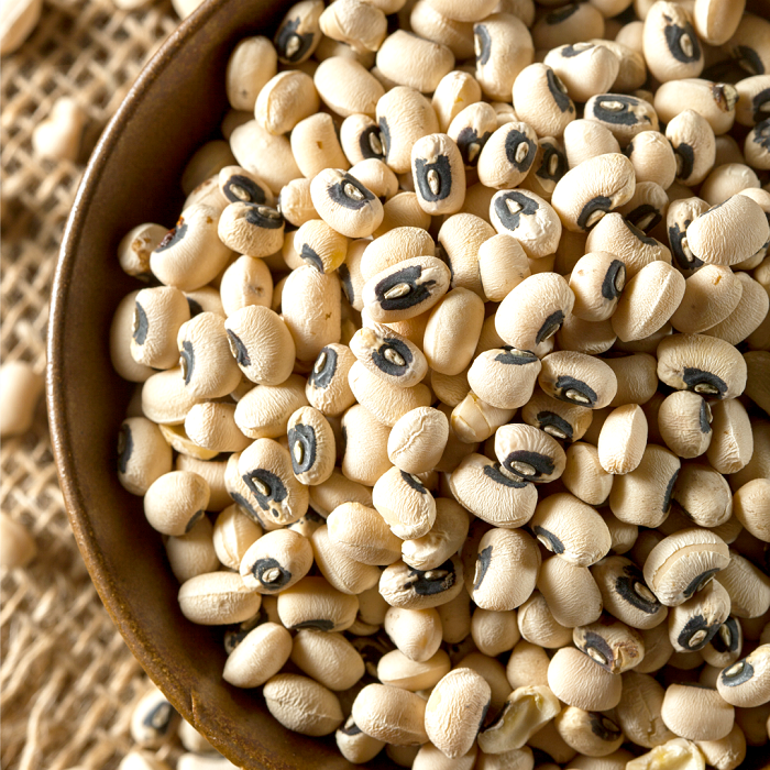 Frijoles Vigna / Frijoles de Ojos Negros Frijoles de Ojos Negros de la Mejor Calidad Somos proveedores de Frijoles Largos, Medianos, Cortos, Garbanzos y otros