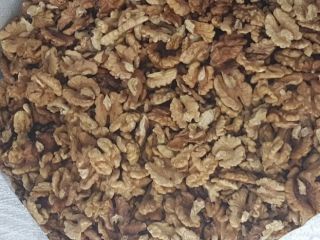 Podemos vender nueces en cantidades medianas y grandes. Las