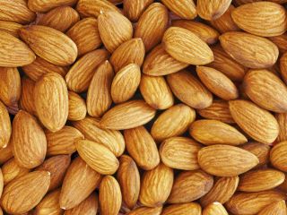 vendemos granos de nueces de almendra de California al