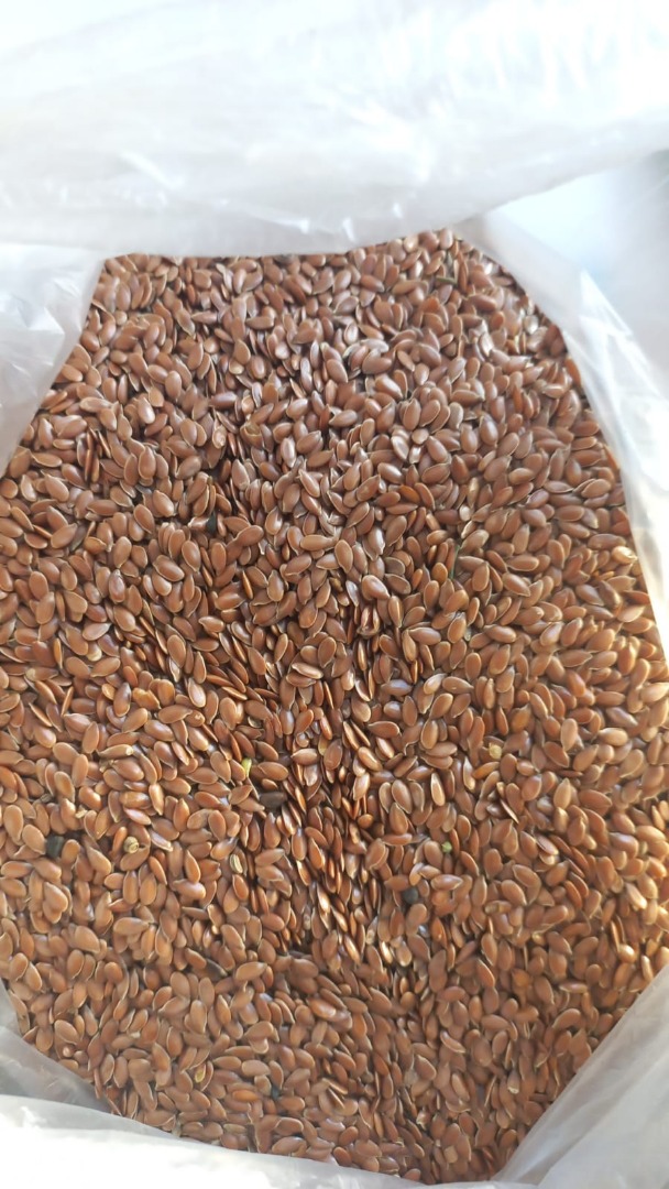 Nuestra empresa, SEEDMARKET LLC, con sede en Moscú, Rusia, se dedica al comercio mayorista de cereales, legumbres y semillas oleaginosas tanto en el país como