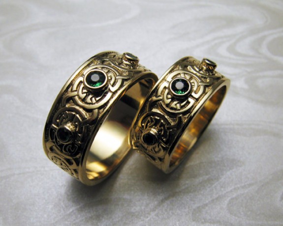 EL ANILLO MÁGICO MÁS PODEROSO EN Este es el más antiguo, místico y poderoso anillo mágico y piedras preciosas