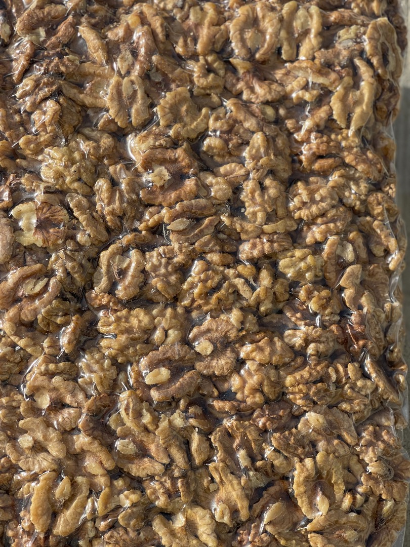 Vendo nueces en mitades, cuartos, mezcla en cajas de 10 kg