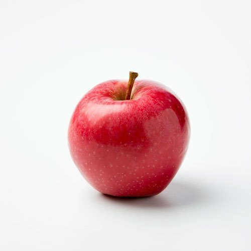 MANZANA Variedad: Manzana Royal Gala y Manzana Fuji -Sabor: Piel suave con color rojo claro, alto contenido de azúcar con sabor dulce, muy firme y jugosa