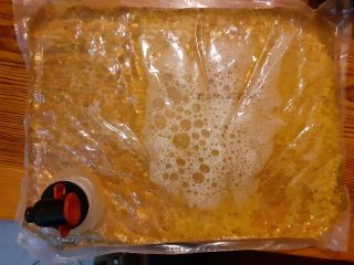Vendo jugo de membrillo de pera prensado 100%, sin