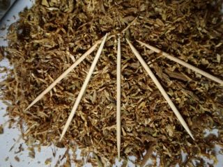 Venta de tabaco, que no se derrama, no vuela,