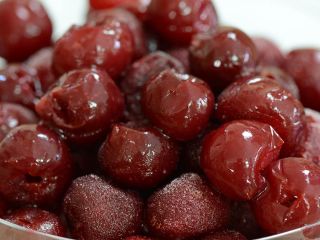 Los beneficios de las cerezas: - Favorece la eliminación
