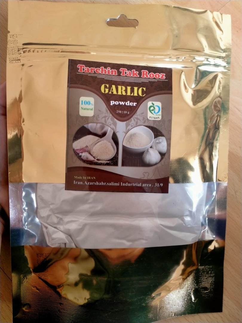 Hola Especias a la venta a granel: - Ajo en polvo - Envase 250 g Precio - dependiendo del tamaño del pedido: Precio por 1 kg - 5 € brutos Caja: 14 uds - 4,50 €