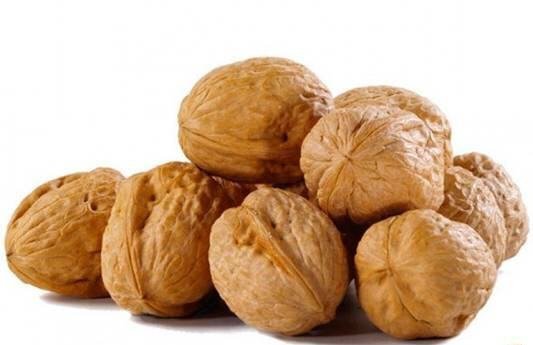 Compraré una nuez entera de 500 kg, si es menos, no llame (el volumen pequeño no es interesante)