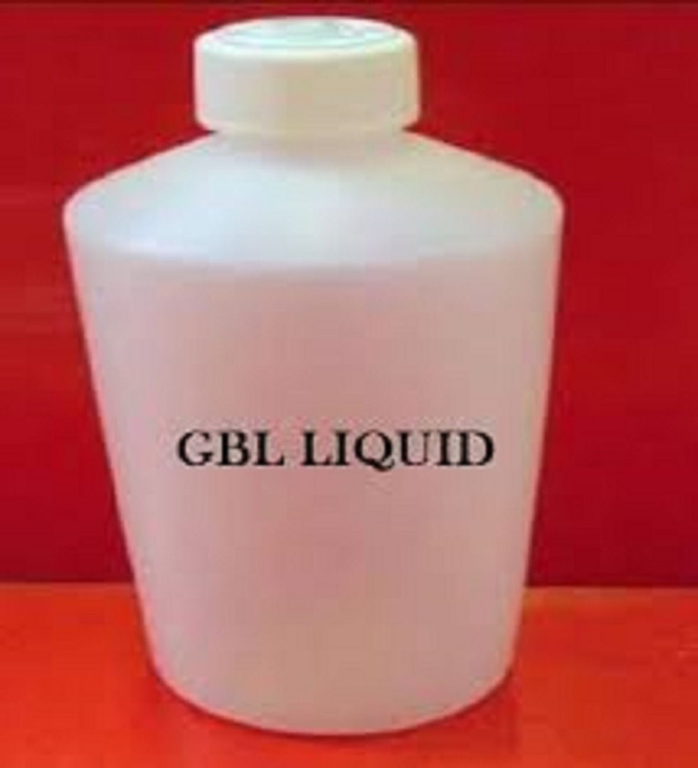 La butirolactona (GBL) es un líquido higroscópico, incoloro, miscible en agua con un olor característico débil