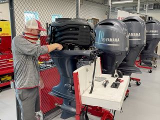 Vendo motores fuera de borda yamaha.
