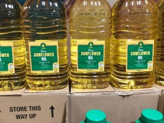 Somos grandes proveedores de aceite de girasol refinado y