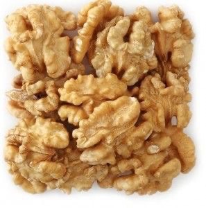 La empresa de Ucrania vende nueces sin cáscara del oeste y centro de Ucrania