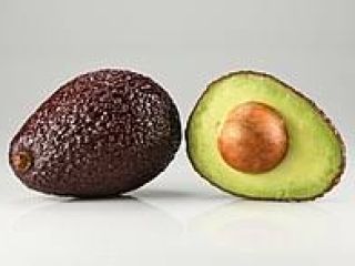 Suministramos frutas frescas de aguacate y papaya de alta