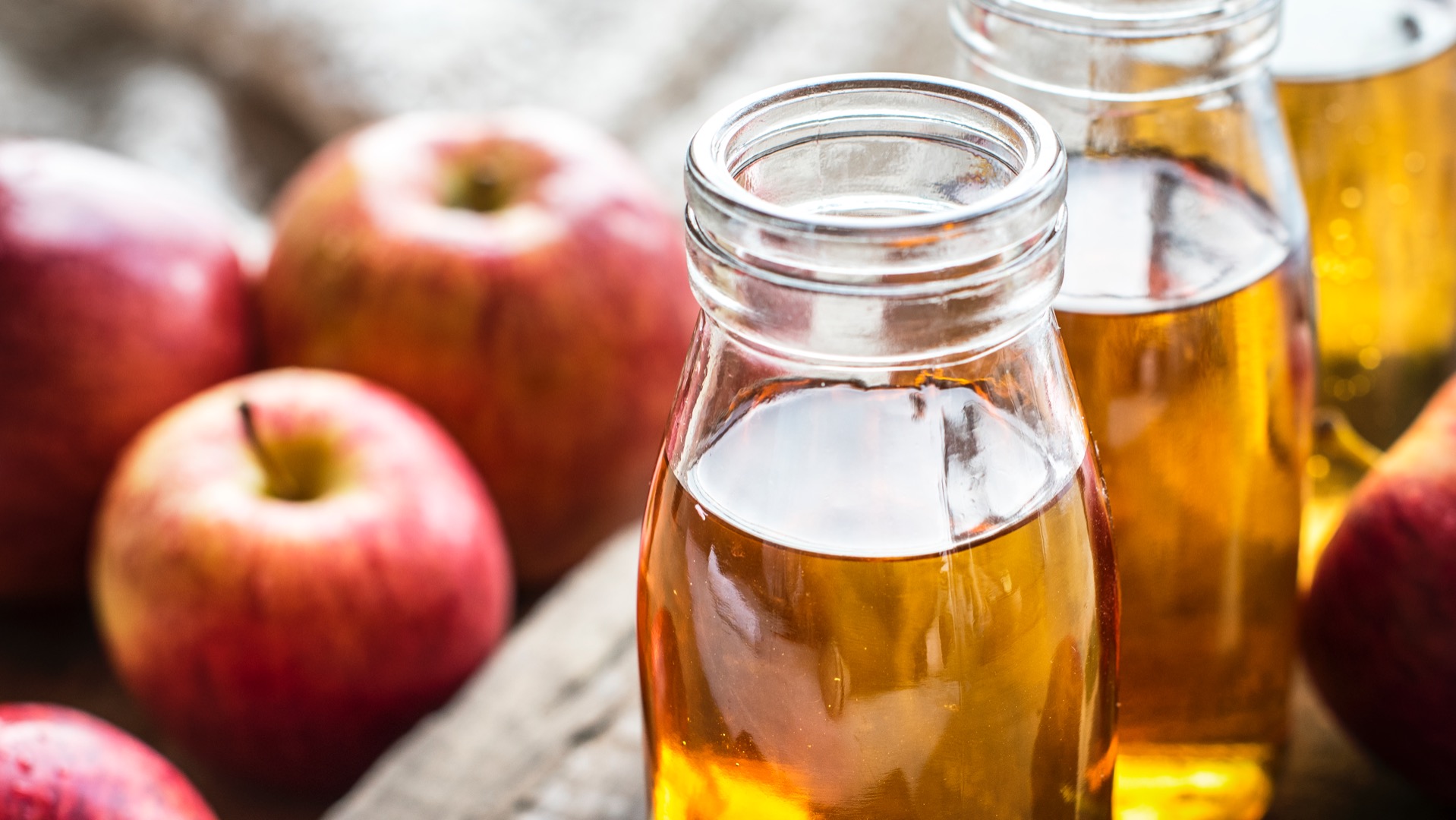 ¡Hola! Estamos vendiendo jugo de manzana orgánico concentrado