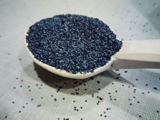 Vendo 100 toneladas de amapola azul de producción propia.